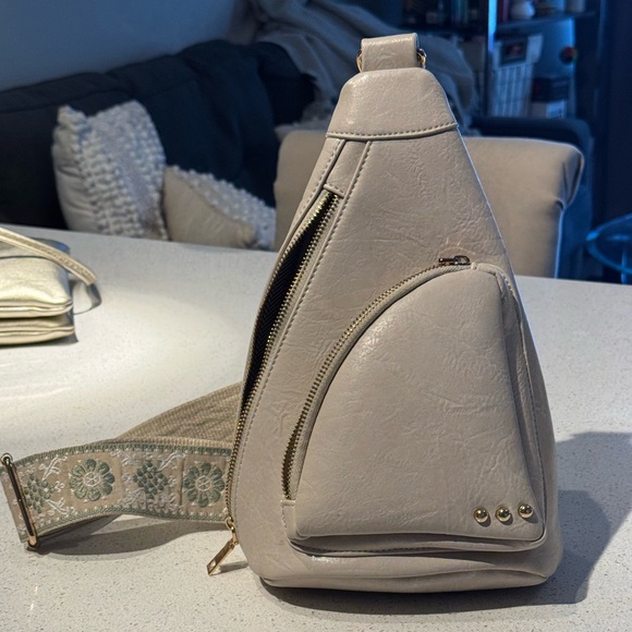 Handbags - Elegant Cream Sling Bag